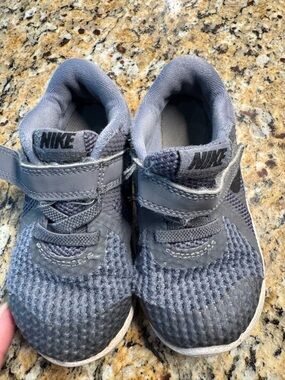 Nike Kids Gray Velcro Mesh Sneakers